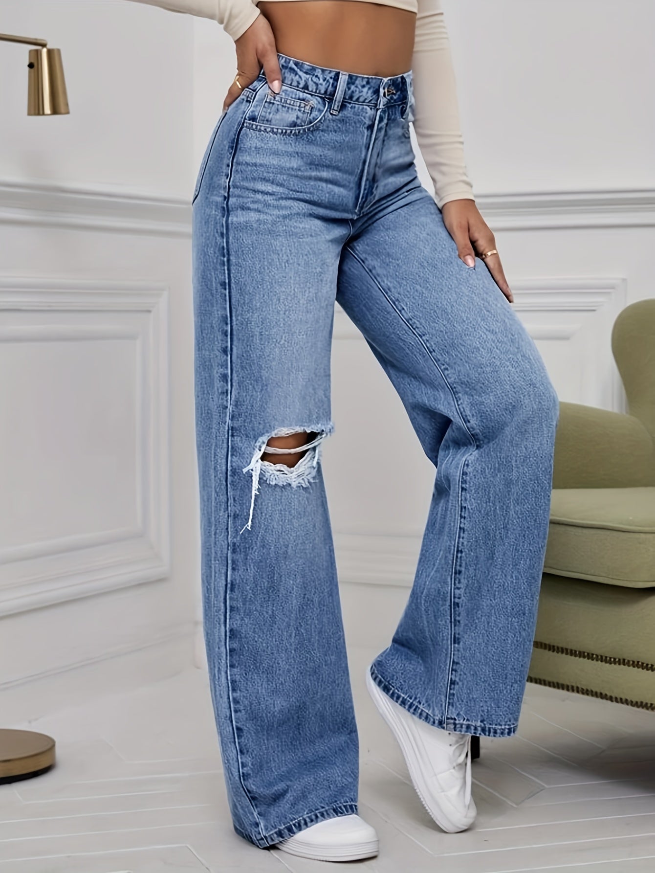 Trendy Distressed Wide-Leg Jeans