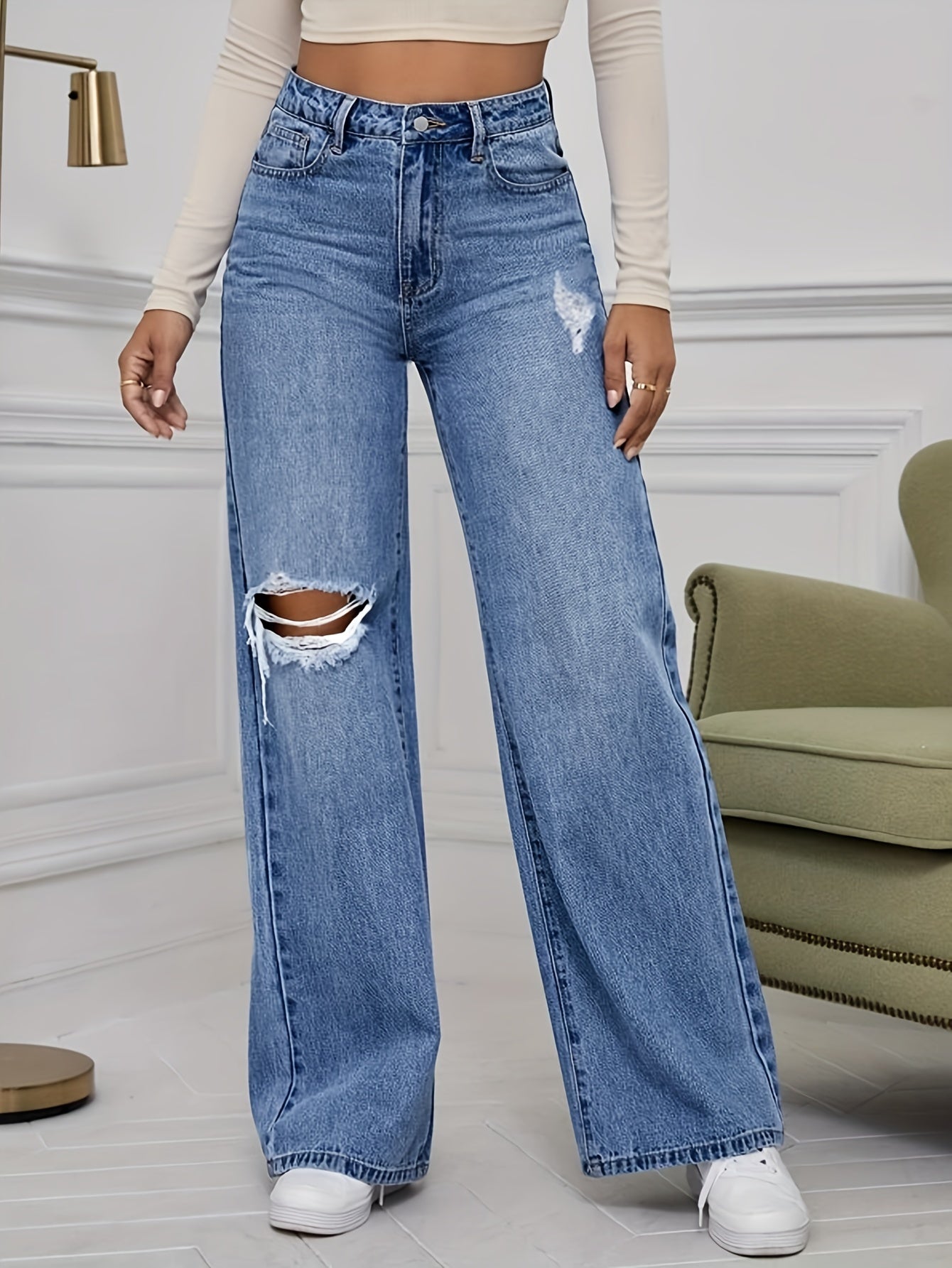 Trendy Distressed Wide-Leg Jeans