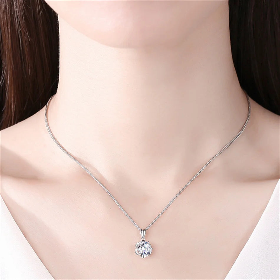 Tbestone 2ct Moissanite Diamond Flower Pendant Necklace 100% 925 Sterling Silver Fashion Chopin Chain Women Brand Fine Jewelry