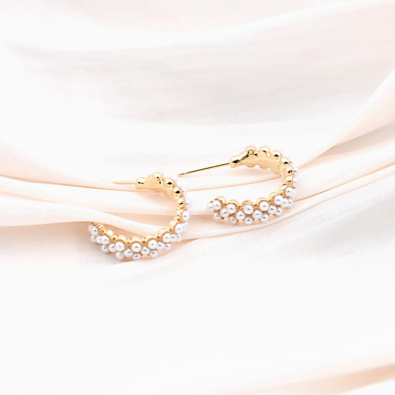 Pearl C-shaped Small Earrings for Women Imitation Pearl Beads Thin Stud Earrings Korean Fashion Lovely Girls Ear Accessories