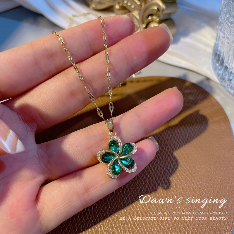 Rotating Titanium Steel Necklace with Vintage Flowers for Women Copper Micro-set Clavicle Chain Sweater Chain Green Zircon