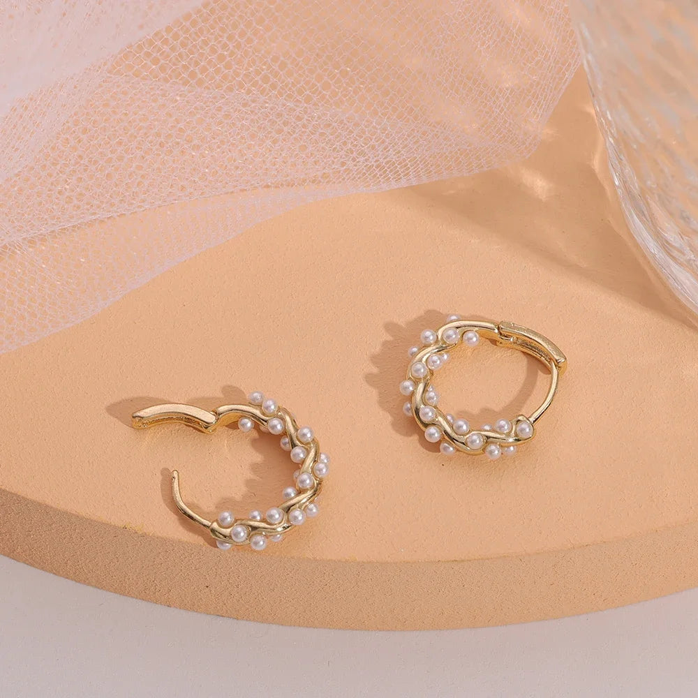 Fashion Pearl Earrings Women Girl Simple Gold Color Temperament Circle Earrings Daily Shopping Dating Earrings Jewelry Accessory