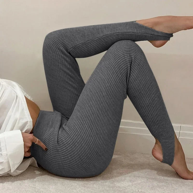 Comfort Fit Knit Leggings