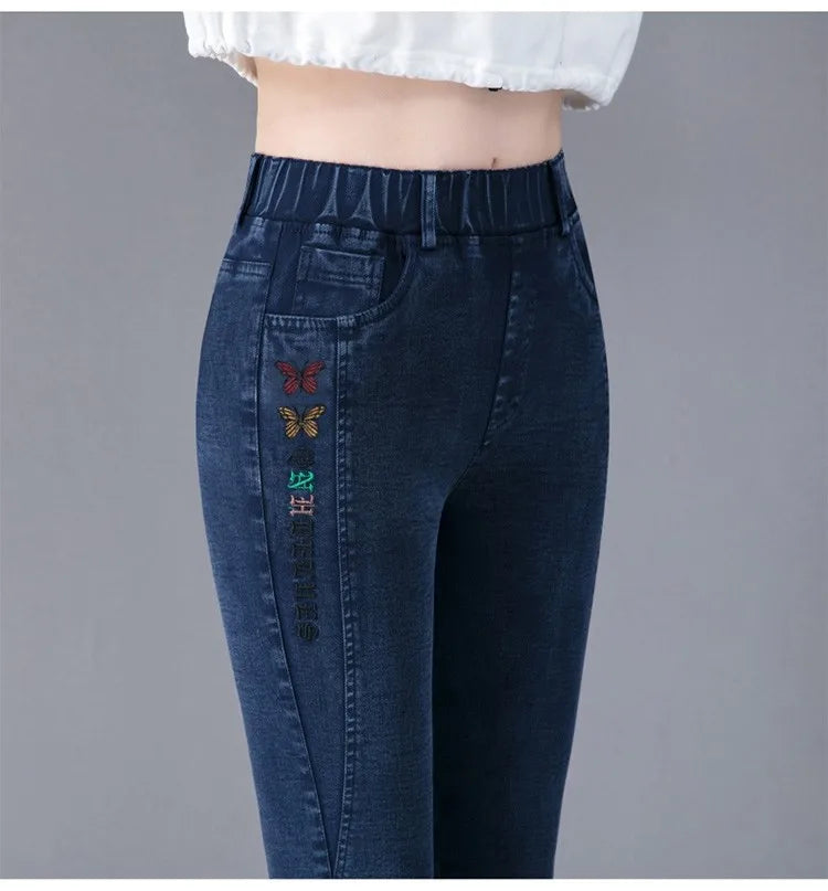 Embroidered Oversize Stretch Jeans