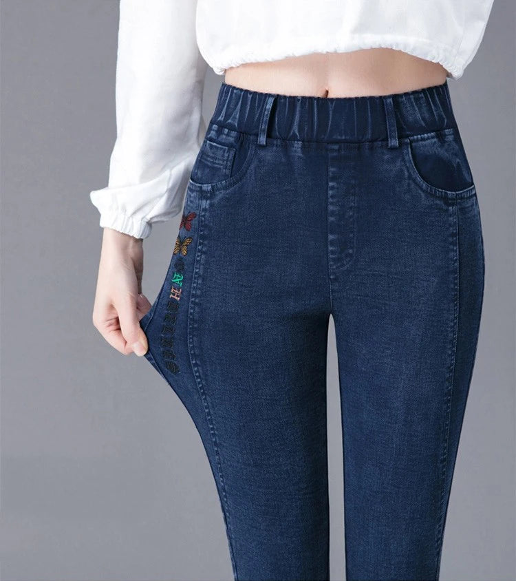 Embroidered Oversize Stretch Jeans