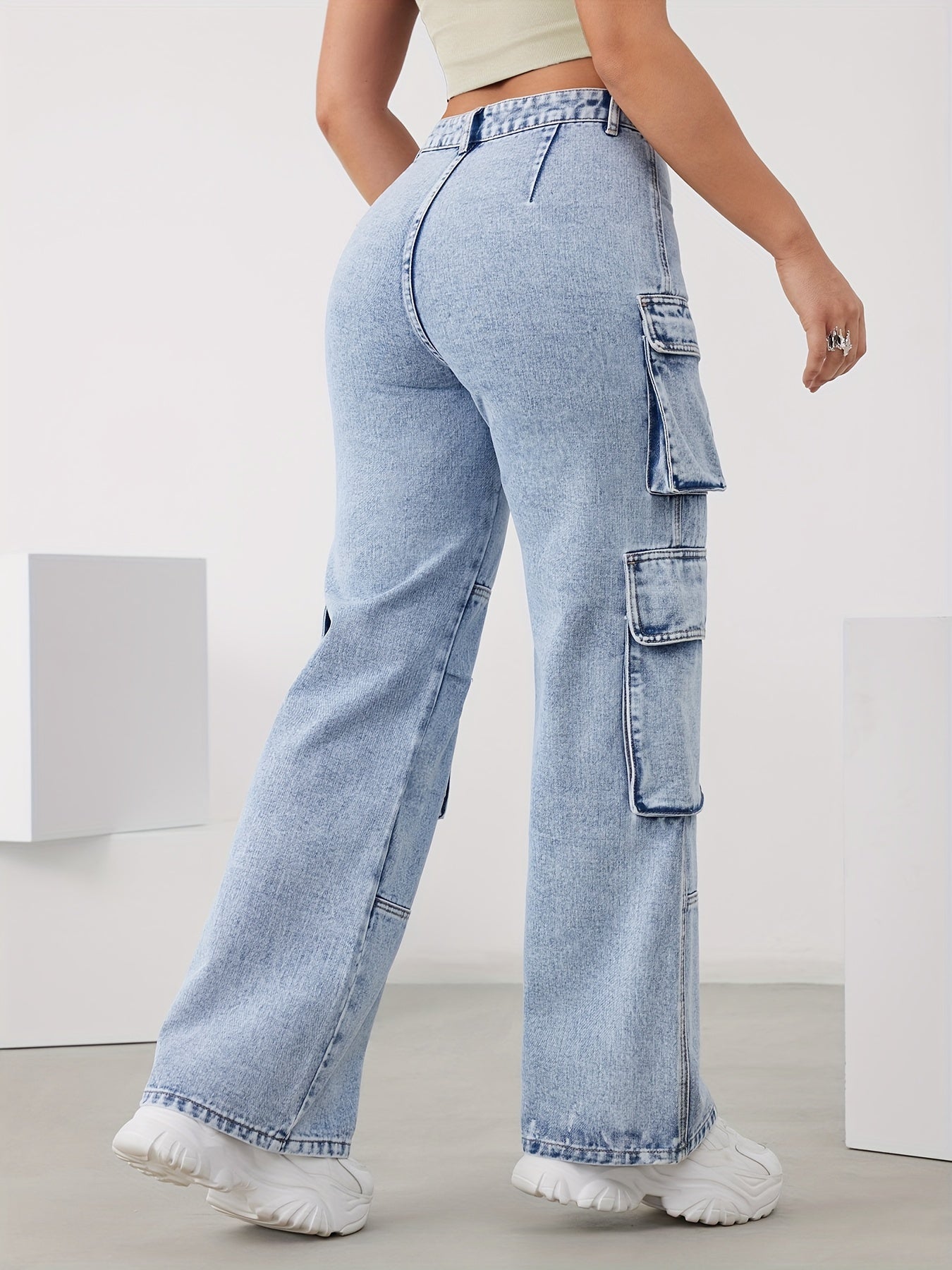 Wide-Leg Jeans